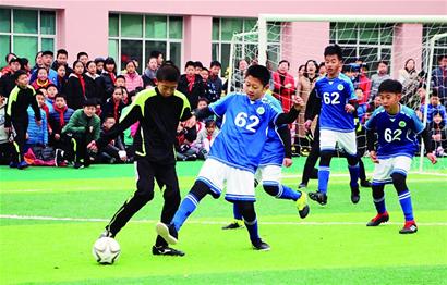 欧协联积分榜：斯特拉斯堡领跑，水晶宫距前8仅1分（欧协联积分形势：斯特拉斯堡领衔，水晶宫距前八仅差1分）