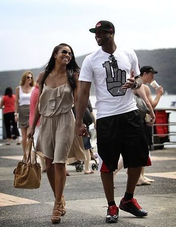 梅西四场季后赛贡献4球+5助攻，率迈阿密国际拿下东部冠军（梅西季后赛4战4球5助，助迈阿密国际加冕东部冠军）