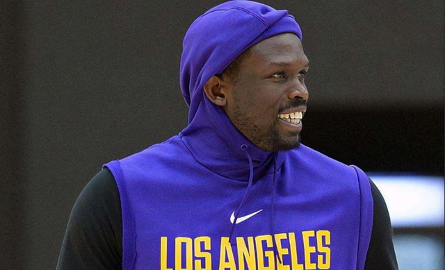 每体：孔德本赛季状态不佳，伊尼戈离队后巴萨防线表现不稳（每体：孔德状态低迷，伊尼戈走后巴萨后防稳定性下滑）