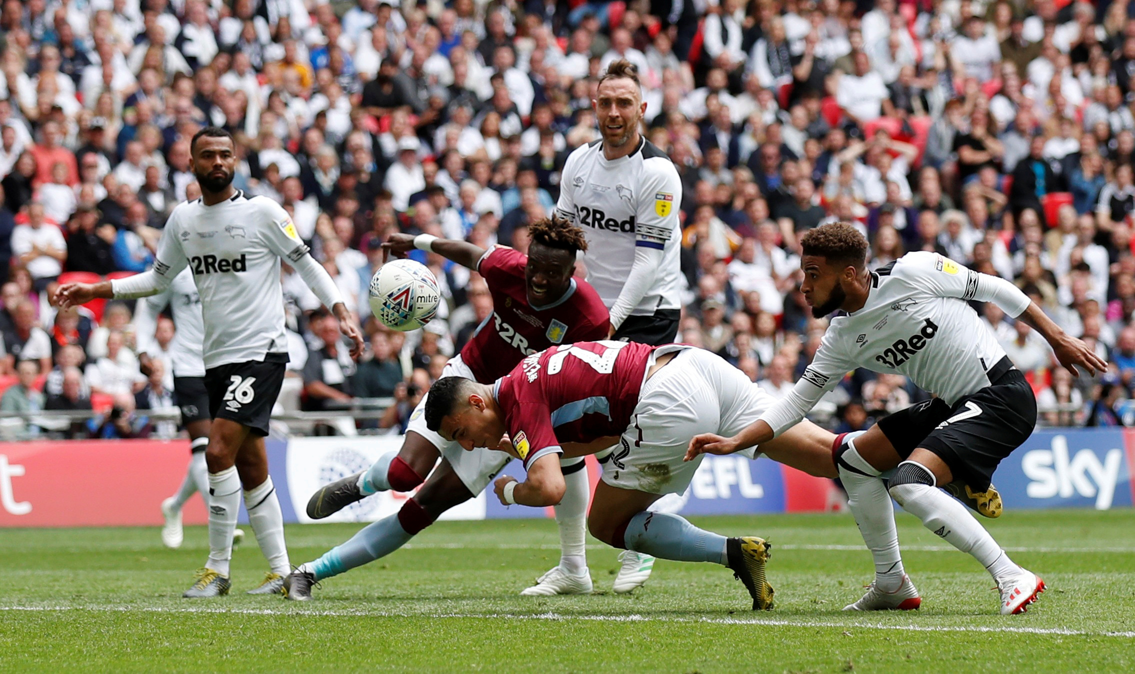 范佩西：瓜迪奥拉训练课让我醍醐灌顶；考教练证书两次没过（范佩西：瓜迪奥拉的训练课让我茅塞顿开；教练证两度未通过）